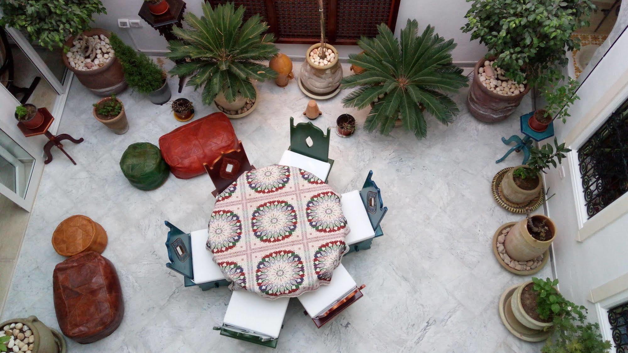 El Patio Courtyard House Tunes Exterior foto